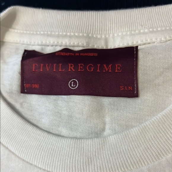 White Minimalist Short Sleeve Tee - Picture 4 of 9